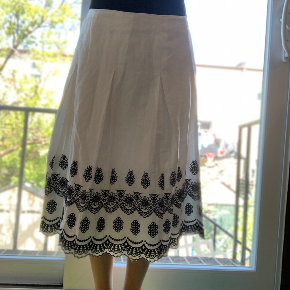 🌻 4/$20 Midi White Skirt Floral Lace